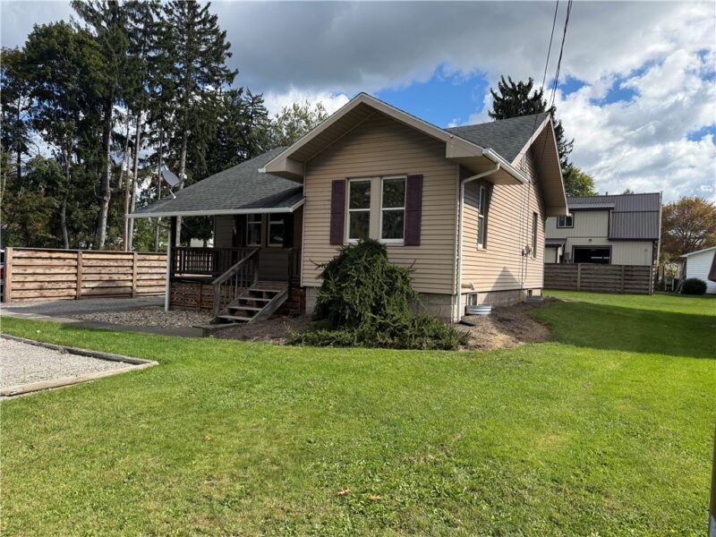305 Meridian Rd — photo 2