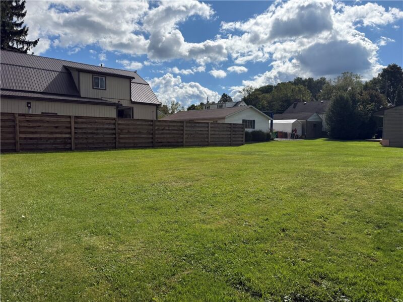 305 Meridian Rd — photo 6