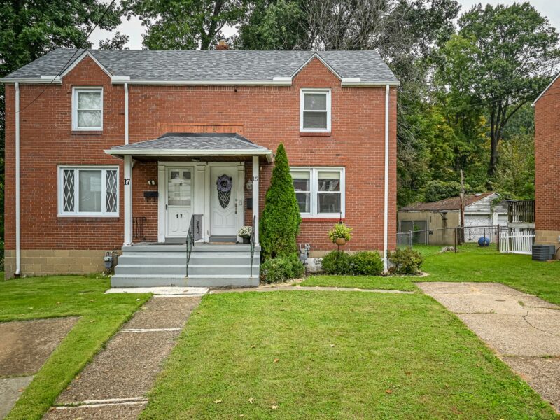 15 Avon DRIVE — photo 2