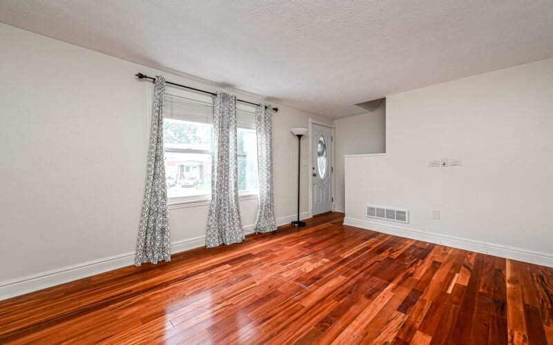 15 Avon DRIVE — photo 3