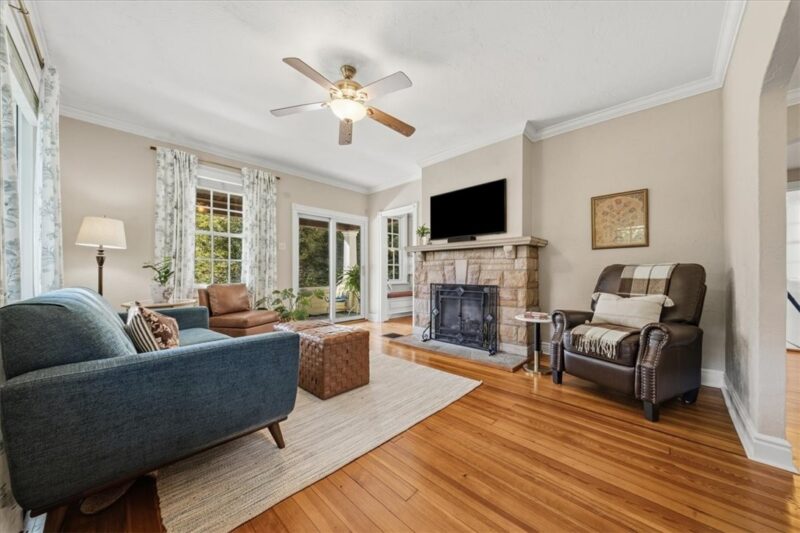 9735 Mccutcheon Ave — photo 2