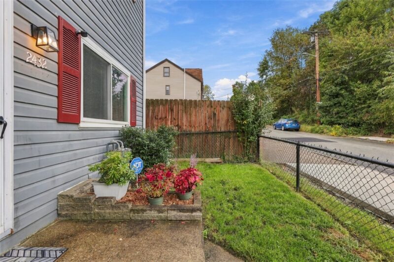 2432 Patterson Street — photo 4