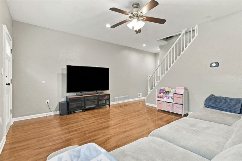 2432 Patterson Street — photo 8