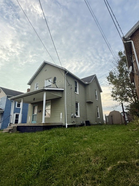 835 Lathrop Street — photo 1