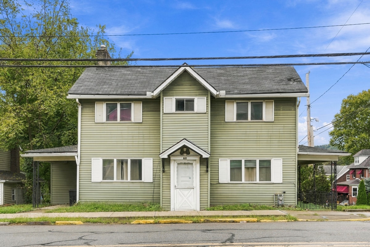 61 State STREET — photo 1