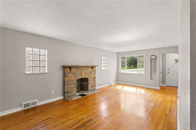 3311 Wallace Drive — photo 7