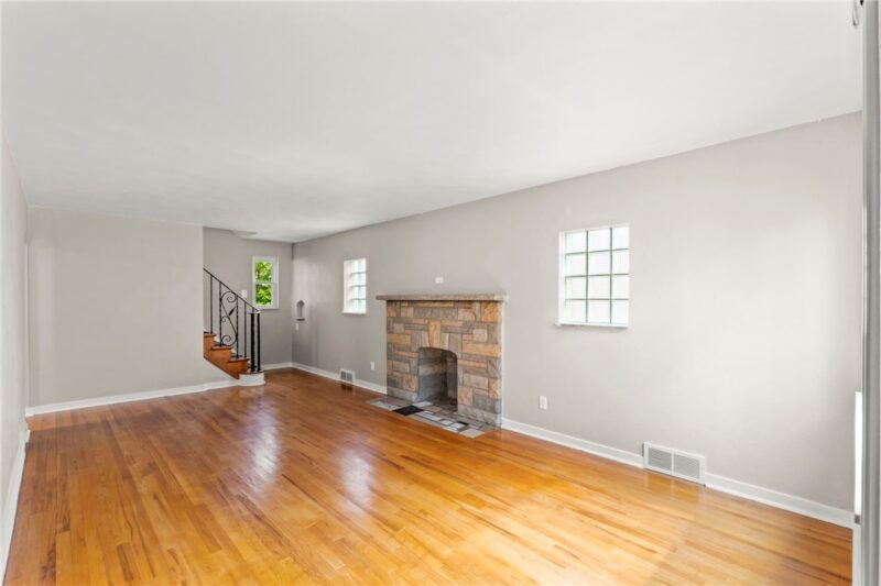 3311 Wallace Drive — photo 8