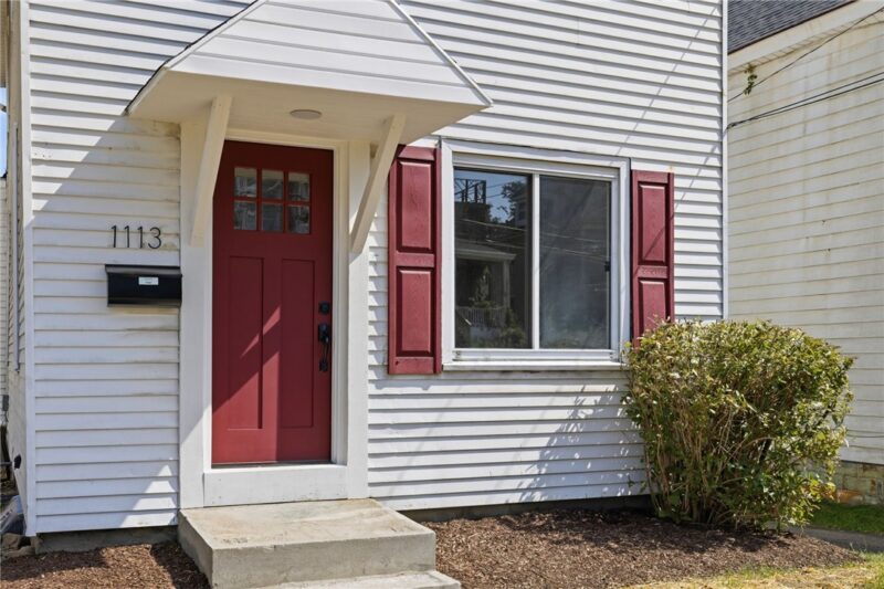1113 Vance Ave — photo 2