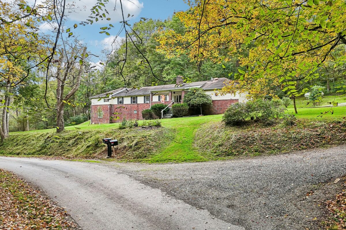 1164 Martin Rd — photo 1