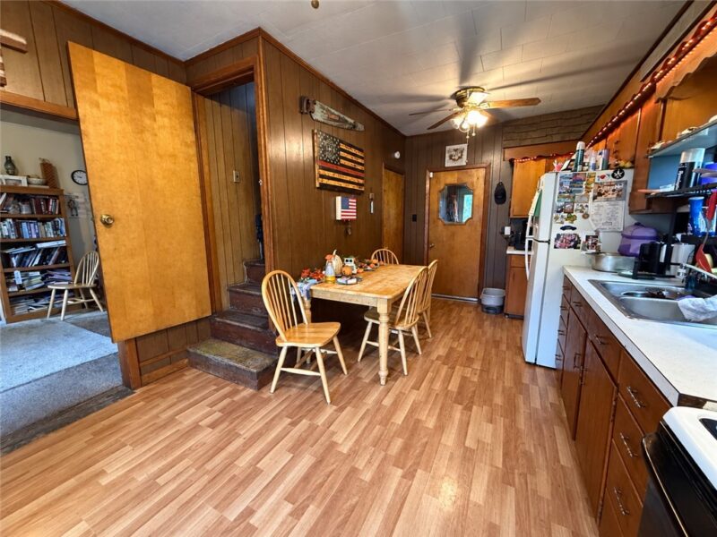 330 Park St. — photo 5