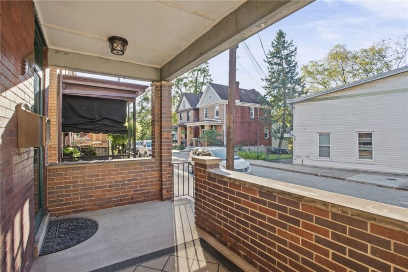 1813 Eberhardt St — photo 3