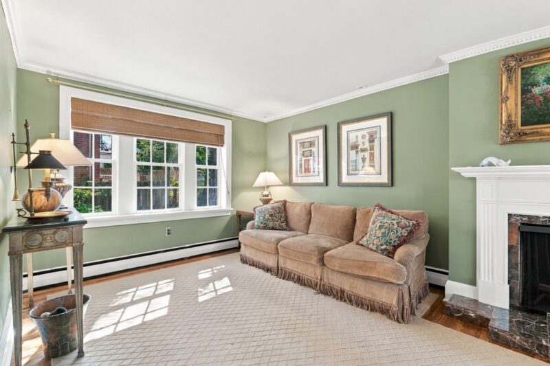 506 Roslyn Place — photo 6