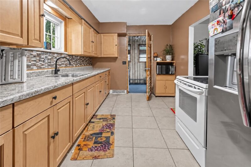 428 Lawnview Ave — photo 8