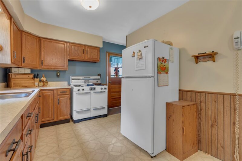 4490 Tuscarawas Rd. — photo 8