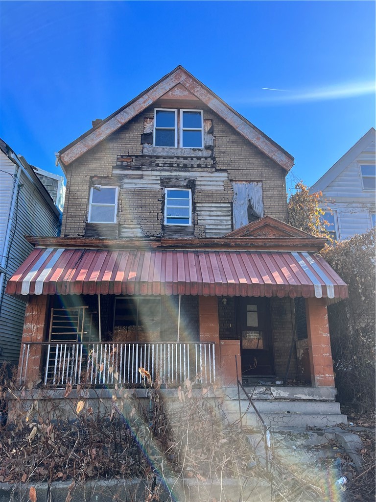 852 Inwood St — photo 2
