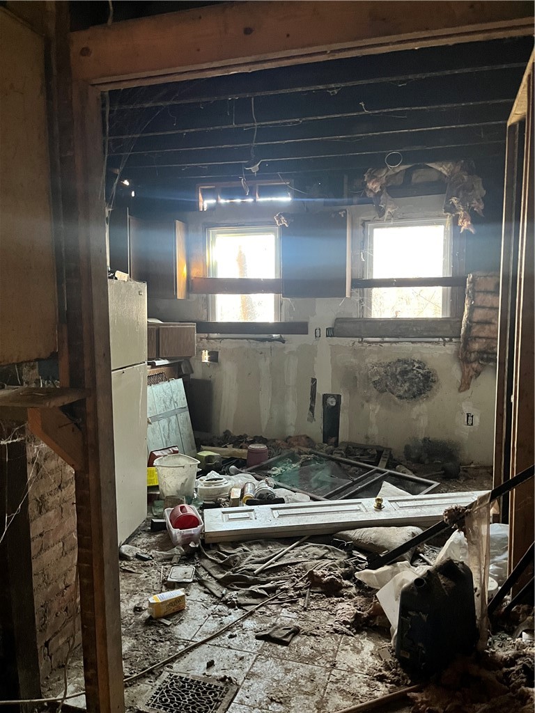 852 Inwood St — photo 4