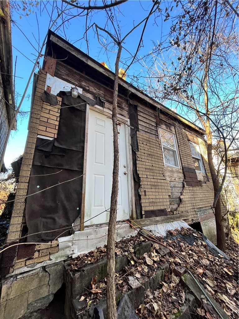 852 Inwood St — photo 7