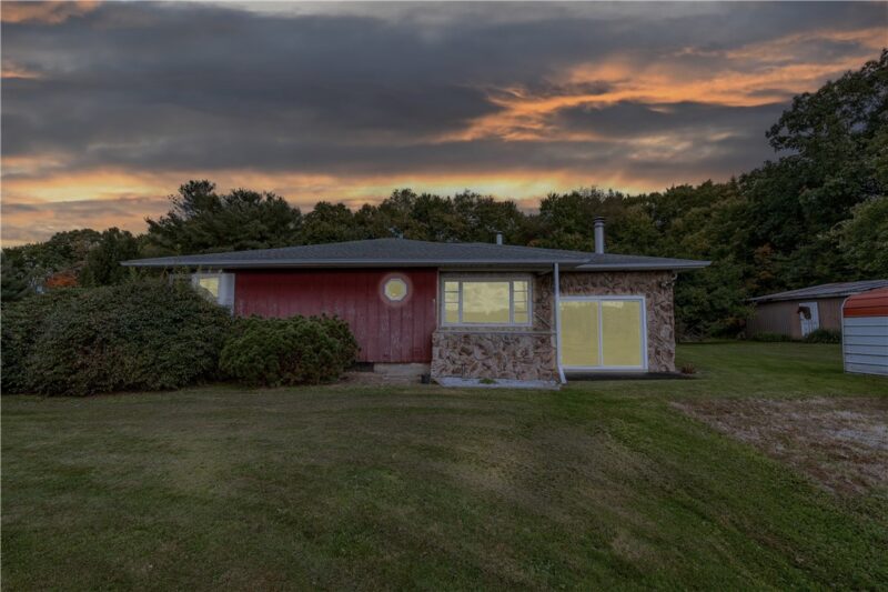 215 Lake Wilhelm Rd — photo 5