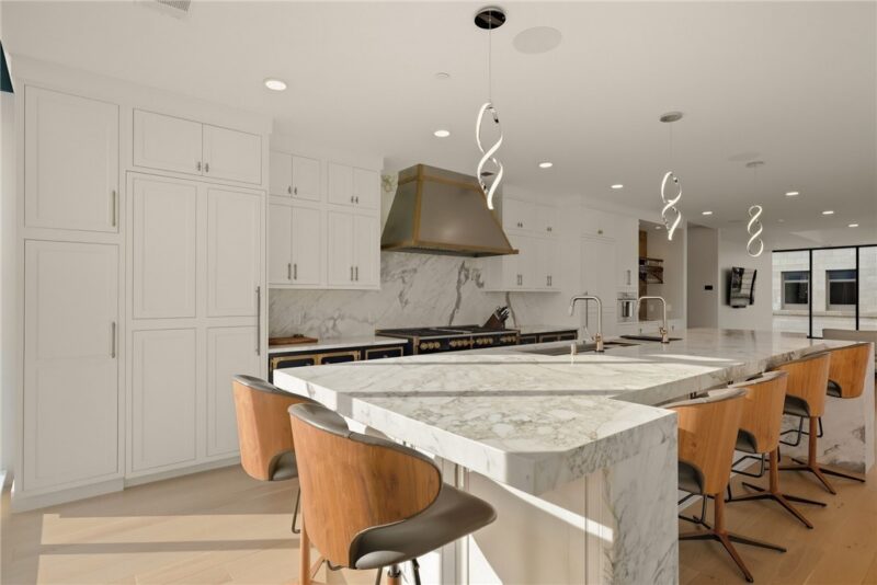 350 Oliver Ave 1508 — photo 8