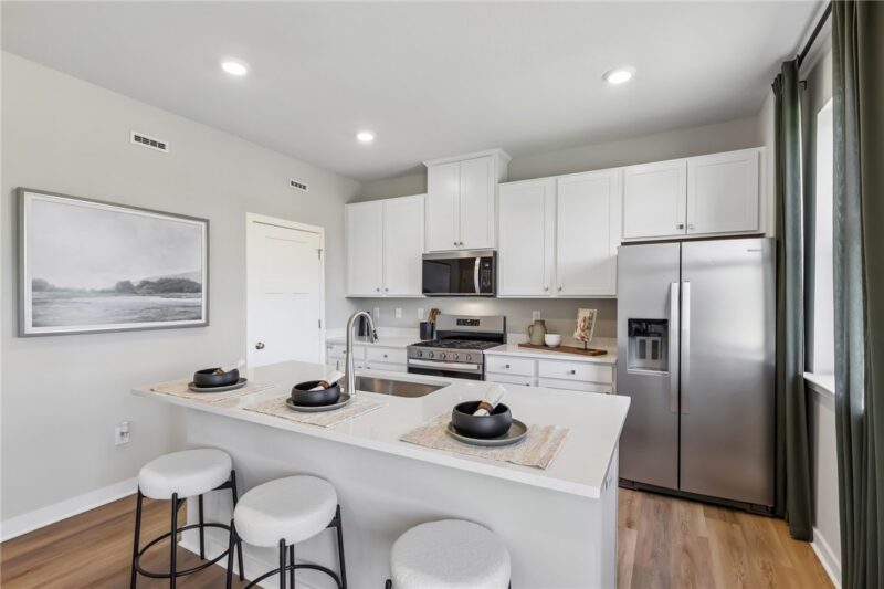 1087 Peachtree Road — photo 4