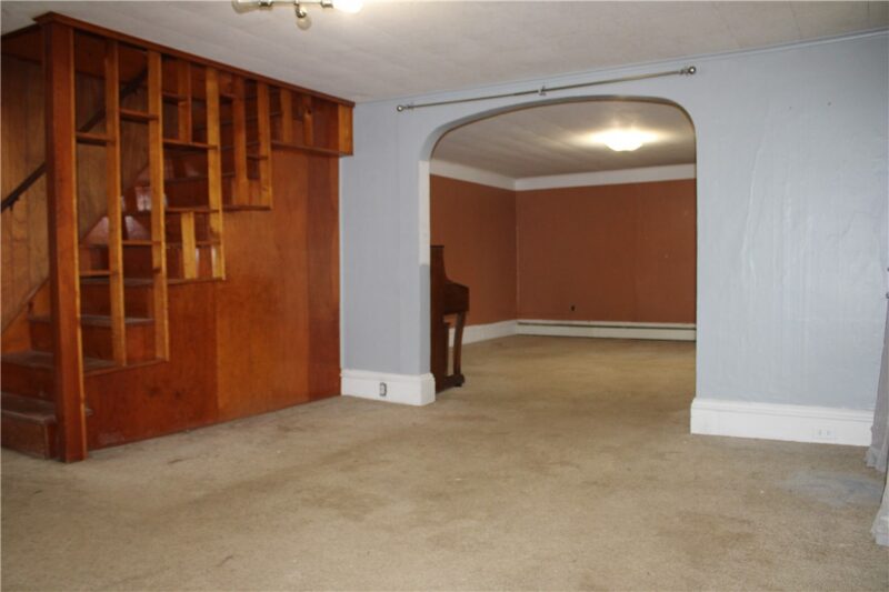 361 Market St — photo 8