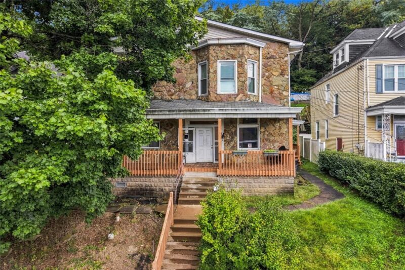 62 Grace St