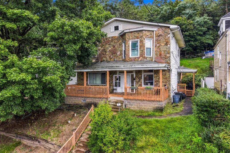 62 Grace St — photo 2