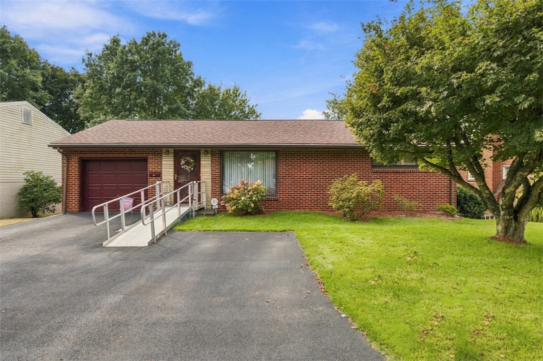 533 Longvue Drive — photo 1