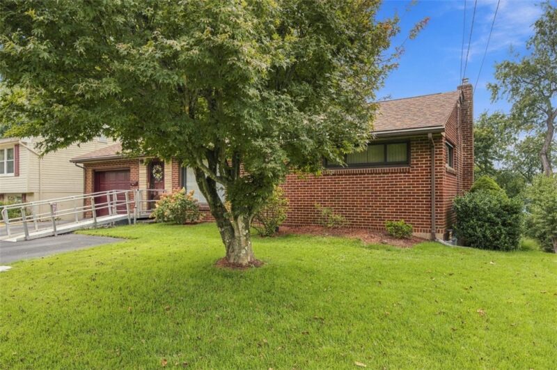 533 Longvue Drive — photo 3