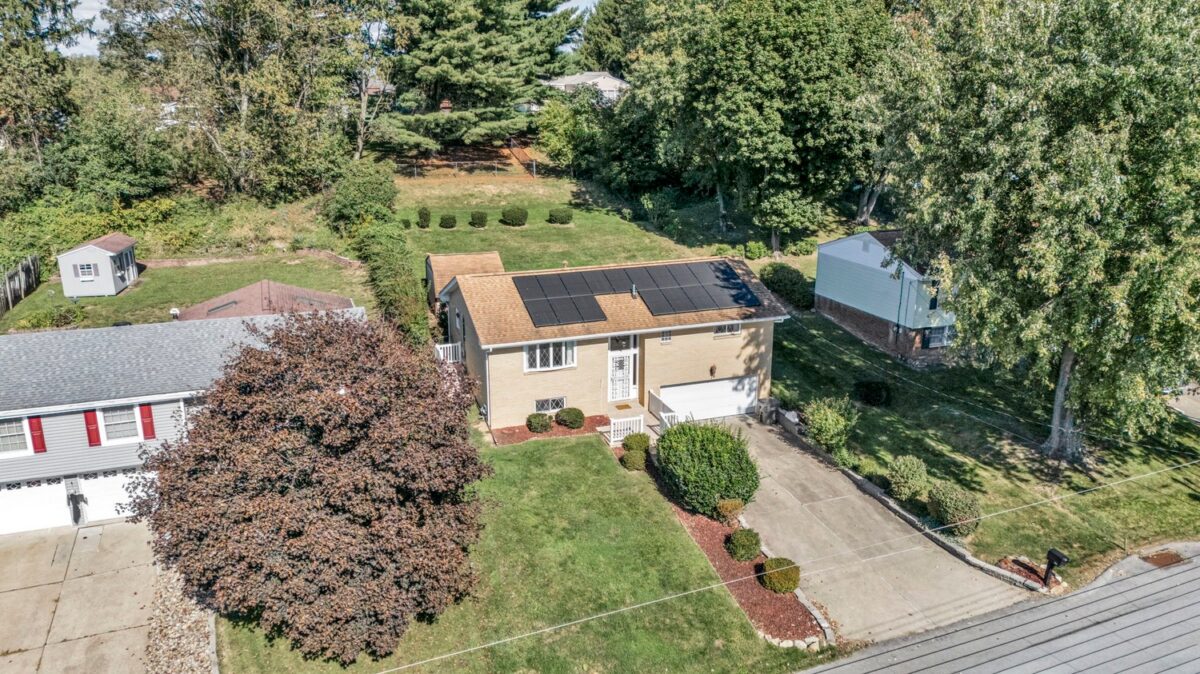 107 Connie Park Drive — photo 1