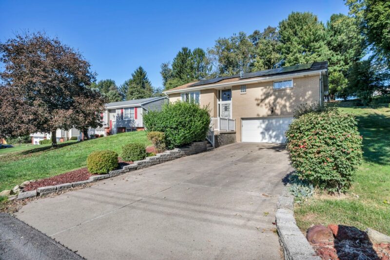 107 Connie Park Drive — photo 2
