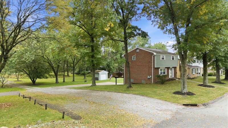 1015 Evergreen Dr — photo 4