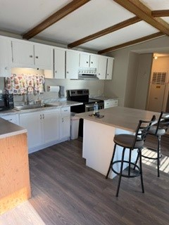 135 Laurie Ln — photo 2