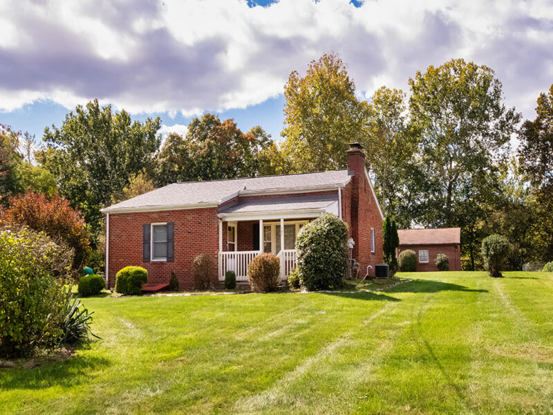 107 Hemlock Dr — photo 2