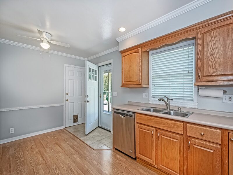 107 Hemlock Dr — photo 8