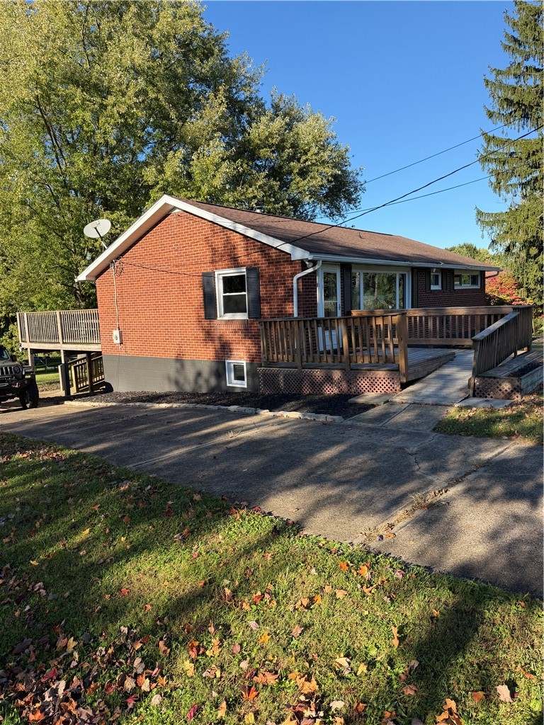 1049 SCHOOL ROAD — photo 5