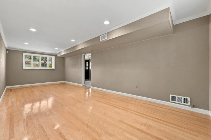305 Rawley DRIVE — photo 7