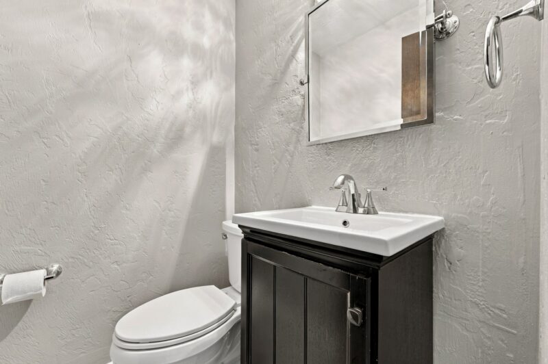 305 Rawley DRIVE — photo 8