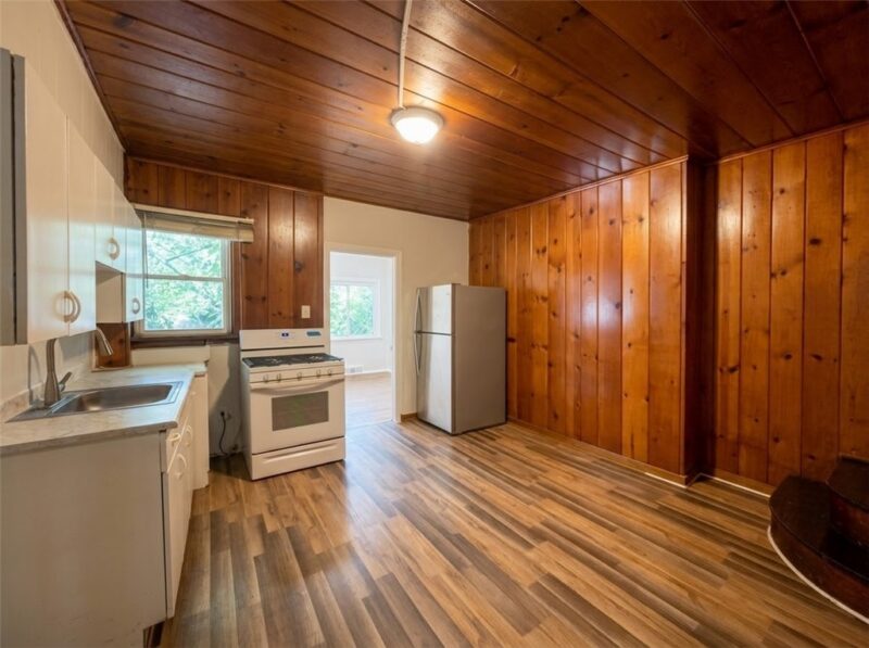 226 Flowers Ave — photo 5