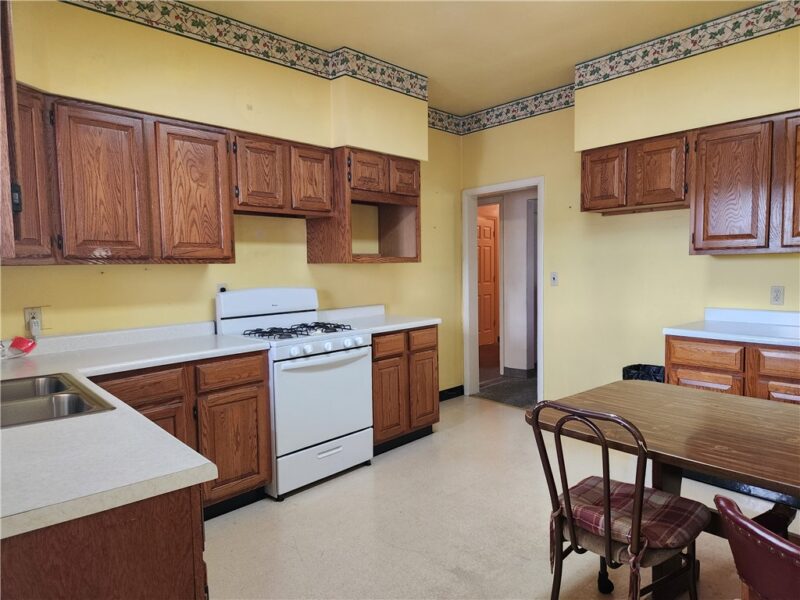 5623-5625 Carnegie St — photo 3