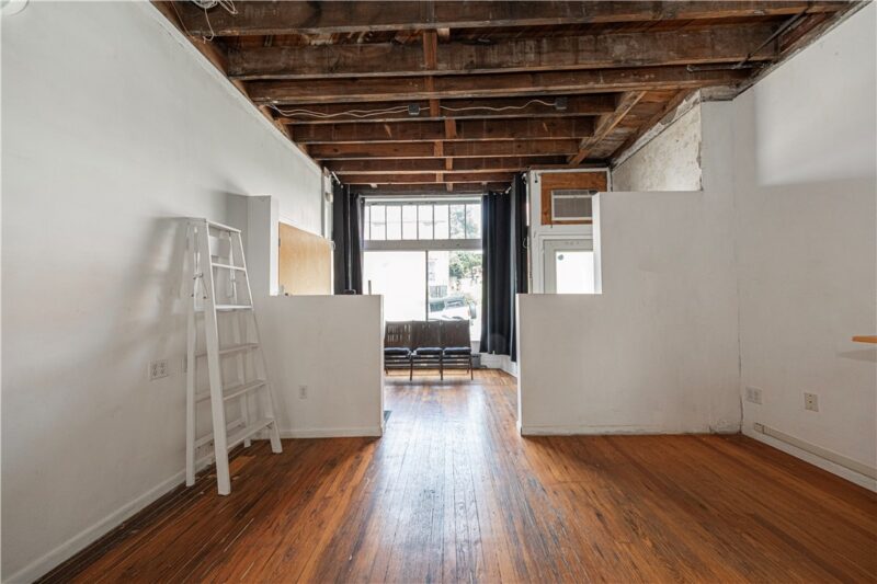 2828 Spring St — photo 5