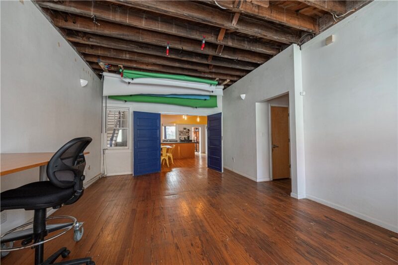 2828 Spring St — photo 6