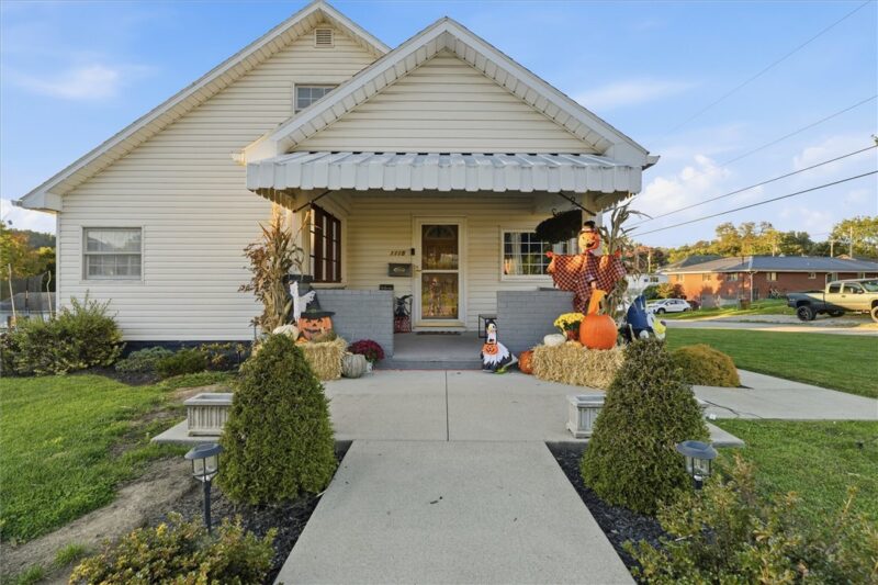 1115 Brown St — photo 2