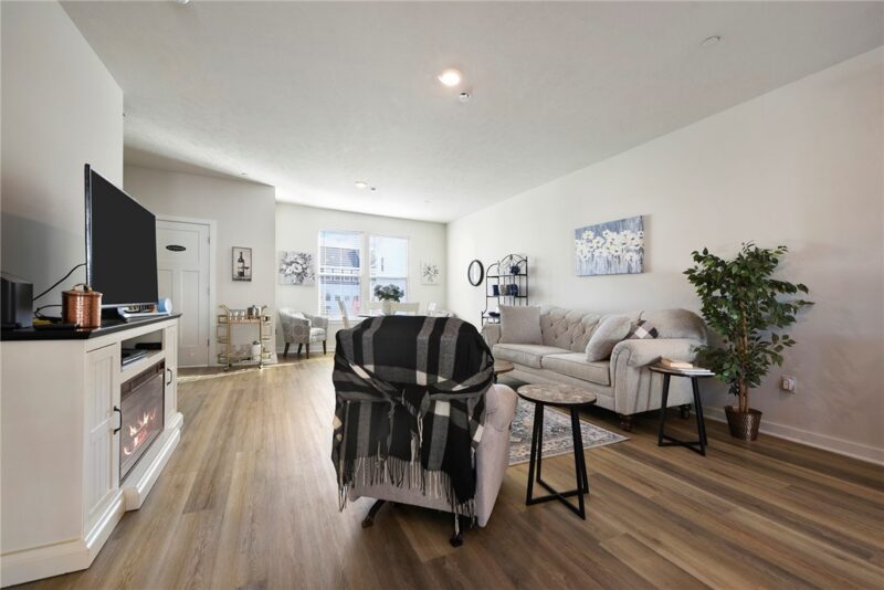 532 Cooper St — photo 3