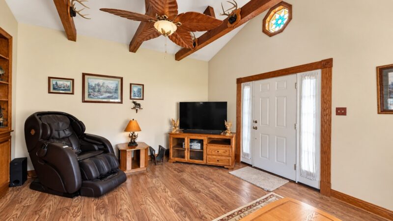 223 Elm Street — photo 4