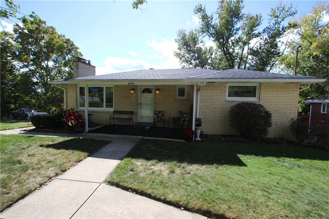 4239 Finleyville Elrama Road — photo 1