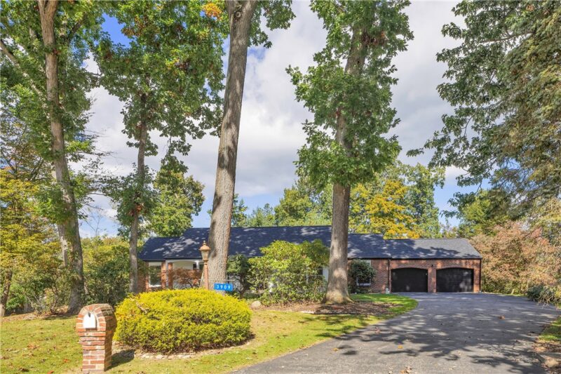 3909 Glencoe Court — photo 2