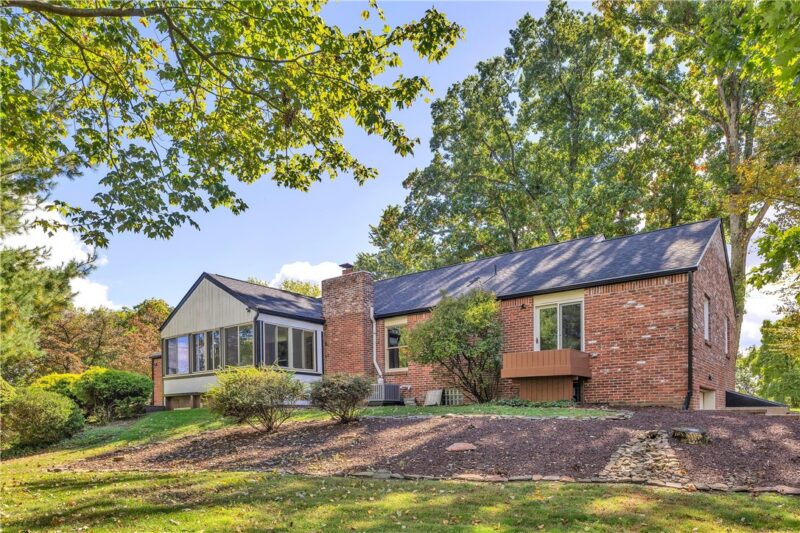 3909 Glencoe Court — photo 4