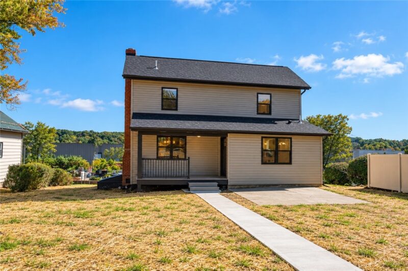 511 N Fourth St