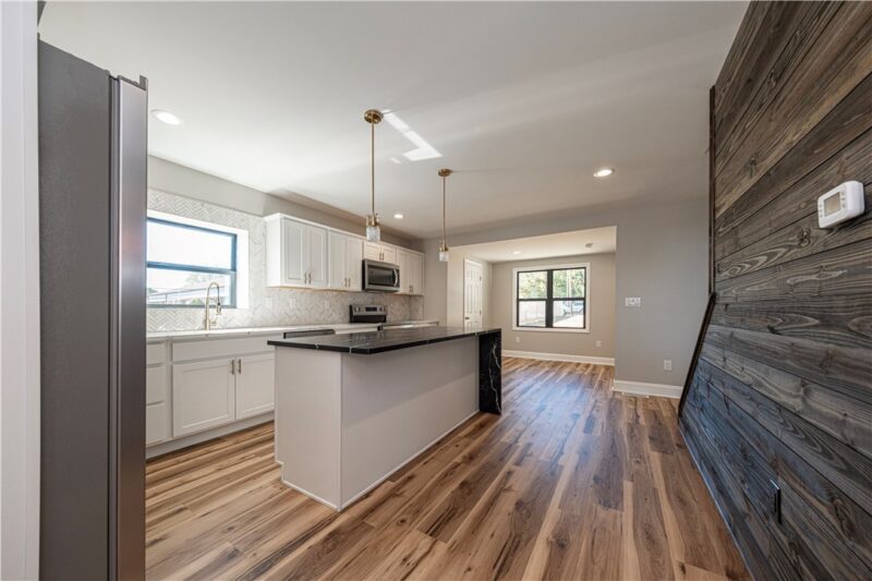511 N Fourth St — photo 6